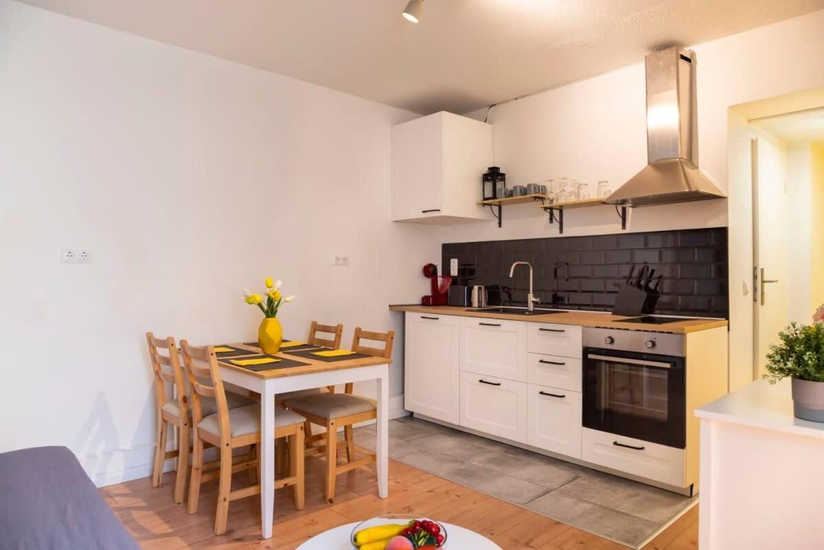 2 Bedroom In Great Location In Kreuzberg เบอร์ลิน ภายนอก รูปภาพ